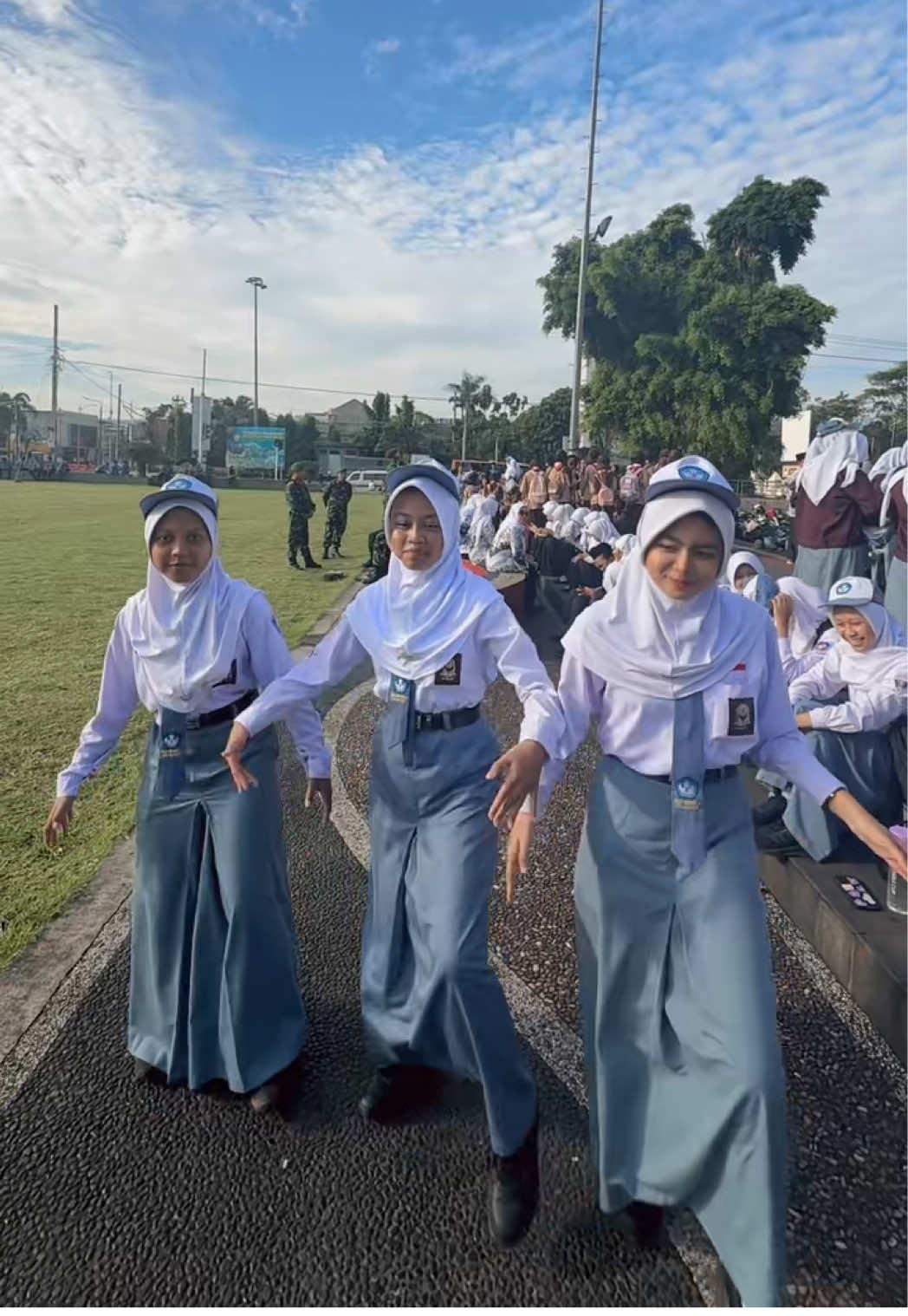 izin senior🙏🏻 #sman3cilacap #smanti #cilacap #fyp 