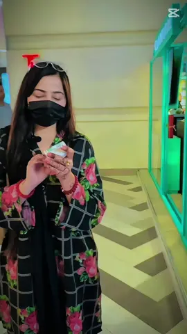 Meri harktyyy😅🖤#foryoupage❤️❤️ #سنگت_ویڈیو_وائرل_کریسو_آپ_ہیں🥀🌼🙈✨🎇 #foryou 