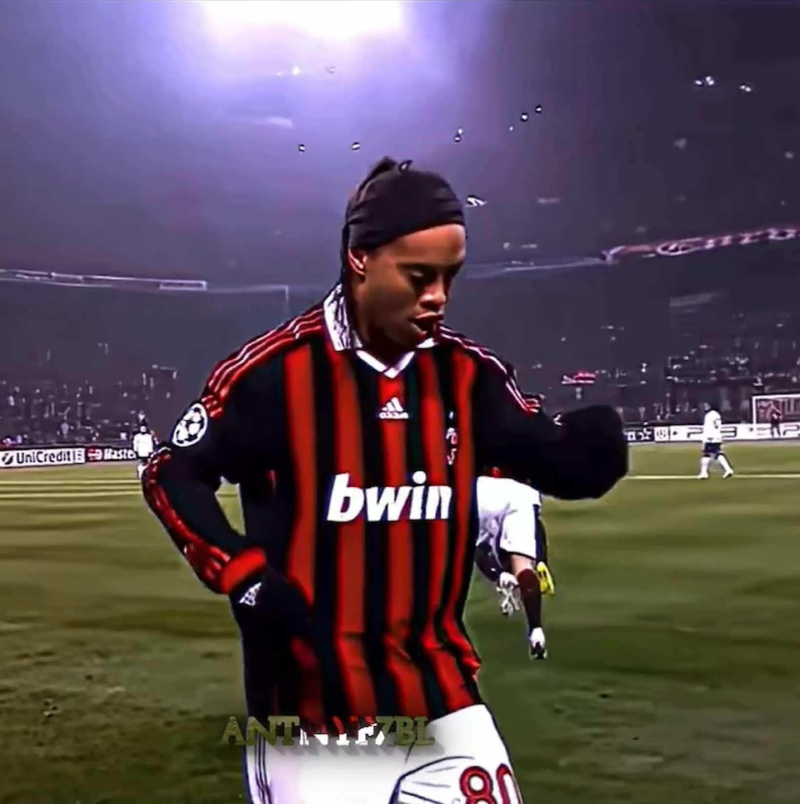 You can only watch 5 footballers... @Junior_greenvale456   #footballedit #dembele #ronaldo #edit #messi 