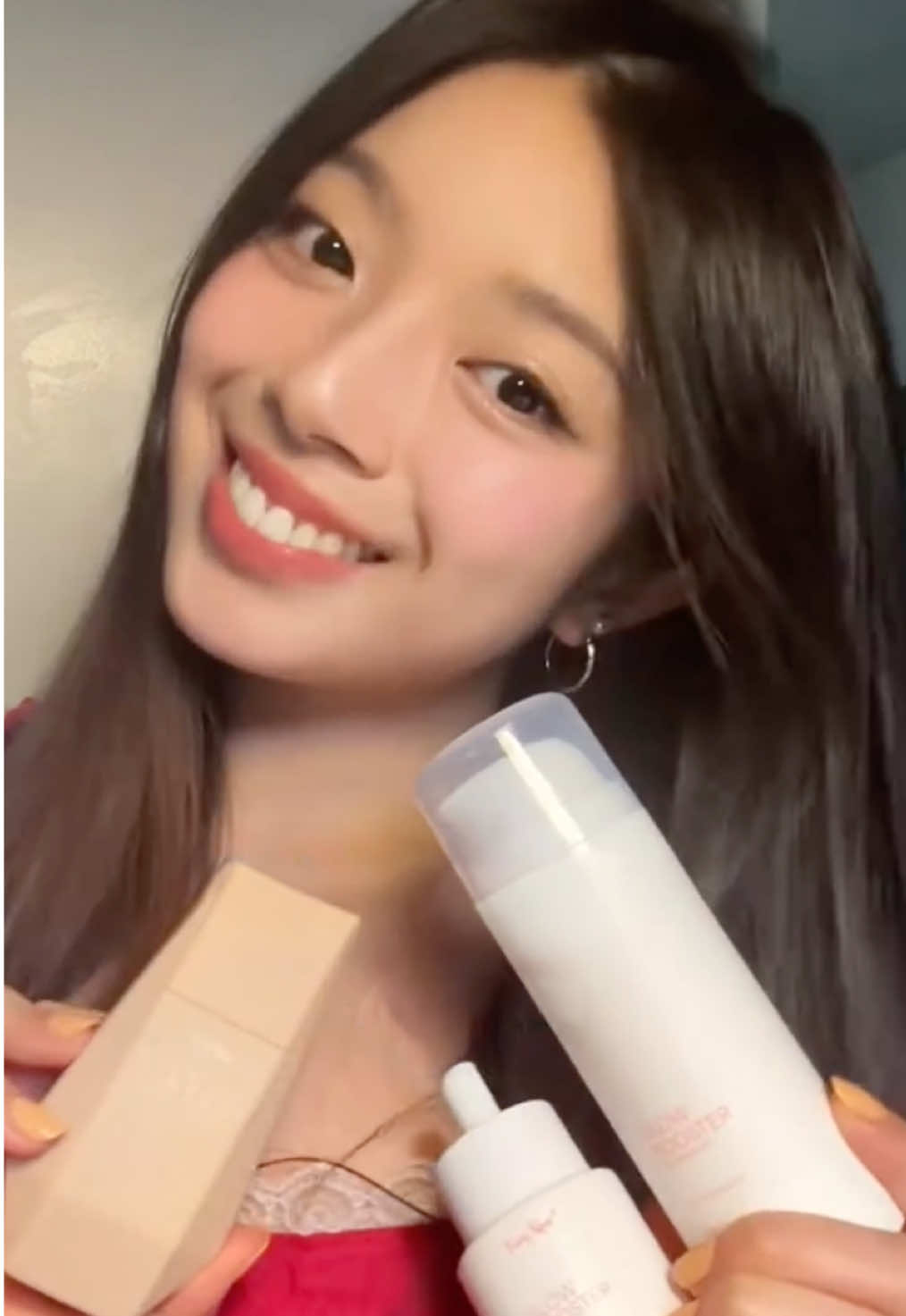 Seamless glam starts with skin prep ✨  Glow Booster Cleansing Gel + Serum always deliver that plump glow — living up to its name 💧 #Fairyskin #GlowBoosterCleansingGel #GlowBoosterSerum #SkinPrepTips