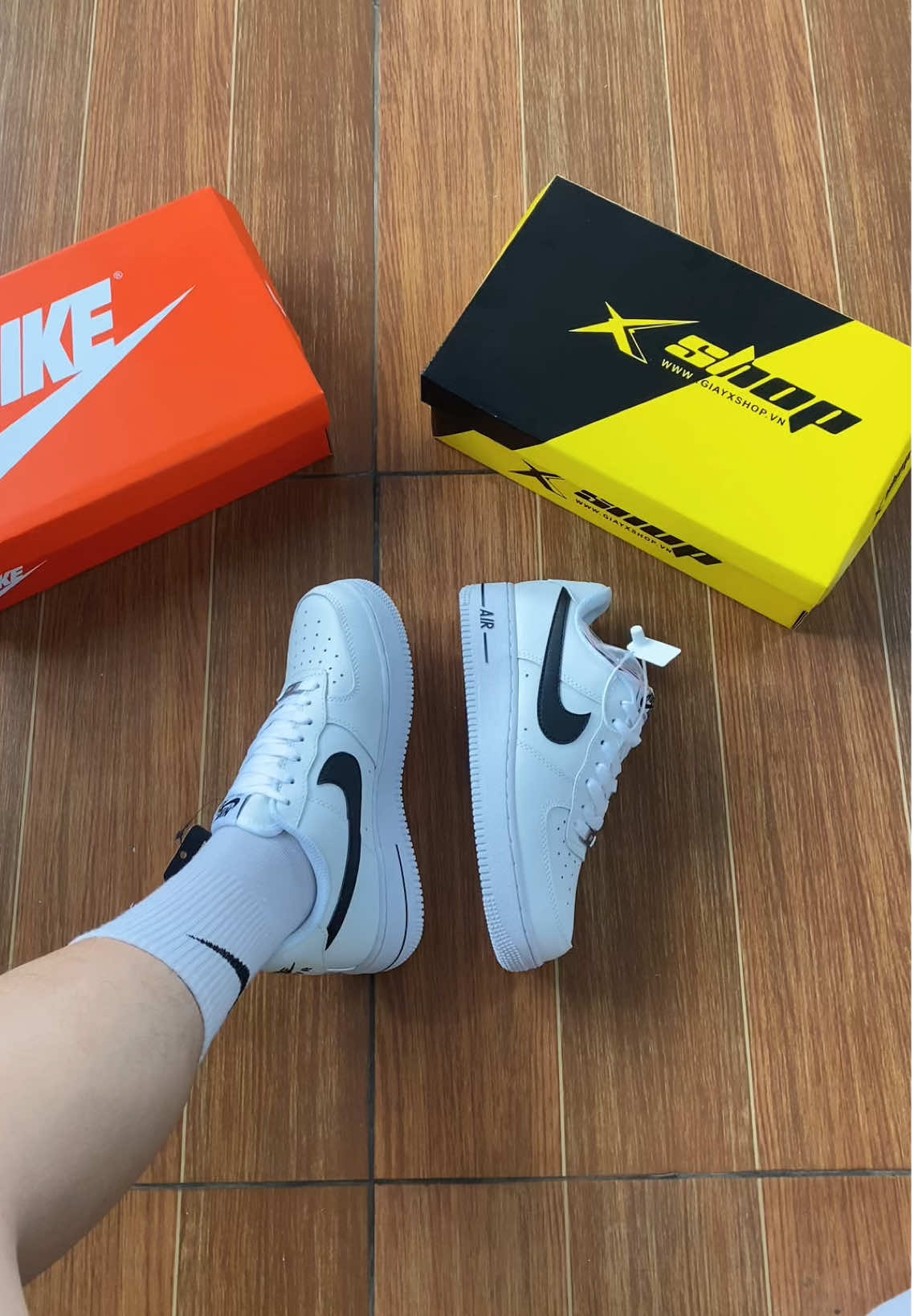 Đơn giản nhưng lên chân là phải đẹp #sneakers #xuhuong #nikeairforce1 #giaynamnu #xshopnew 