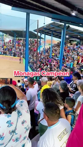SOMOS CAMPEONES DE VENEZUELA! ⚾️🏆 Monagas demuestra por qué es el mejor del país al conquistar el Campeonato Juvenil de Béisbol. ¡Qué final contra Miranda! ¡Dignos rivales! Aquí te dejamos un resumen de la gloria. ¡El orgullo de Monagas está en la cima! Si amas la pasión deportiva, en DarlingShop tenemos las camisetas de los grandes. ¡Viste la emoción de un ganador! #MonagasCampeón #BéisbolJuvenil #ElMejorDeVenezuela #DarlingShopV #OrgulloMonaguense 