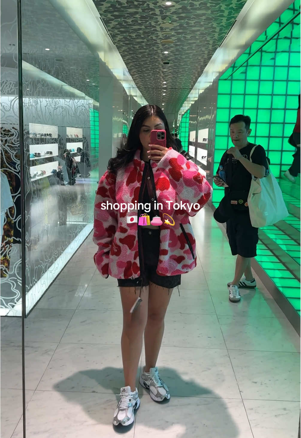 Can I have it all please 😭  Tokyo has everythingggg.  #japan #shopping #japanshopping #japanvintage 