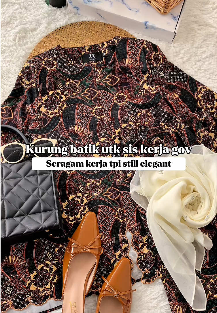 Sis2 yg bukan staff gov bole grab jgk kurung Marya ni😍 sbb kurung ni pakai gi kenduri pun lawa💕 #ZOEARISAH #NewEra #NewChapter #bajukendurikahwin #bajukurung 