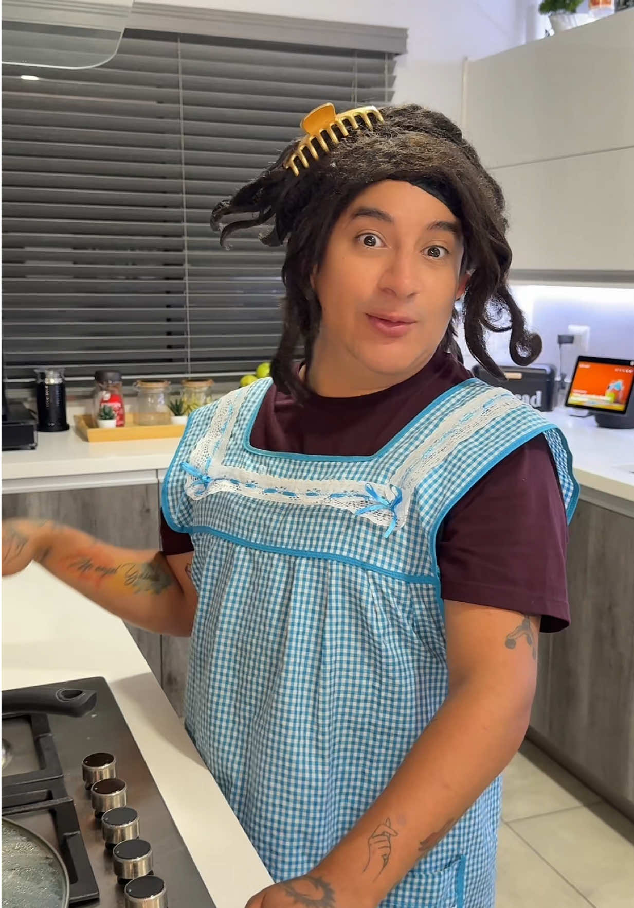 Cuando saliste a “platicar” con tu novio 😂 #comedia #marioaguilar 