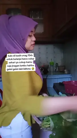 uang belanja 10ribu harus cukup dapat apa saja di tanganmu mKk...?  #fyppppppppppppppppppppppp  #trending 