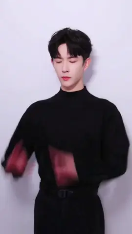 Tay Anh thật đẹp...bàn taay đền từng nngónn tayy...đều thon, dài...và chói lòa khi lướt trên piano....nhớ quá !!! làm sao bây giờ đây .... #justiceforyumenglong #justiceforyumenglong #justiceforyumenglong @Năm Ấy !!! có YuMengLung @Năm Ấy !!! có YuMengLung @Năm Ấy !!! có YuMengLung 