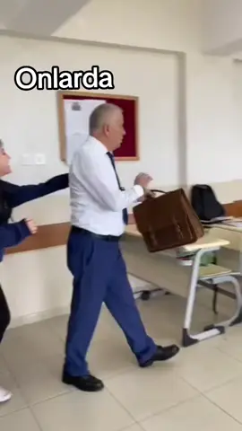 Onlarda və bizdə😂😂