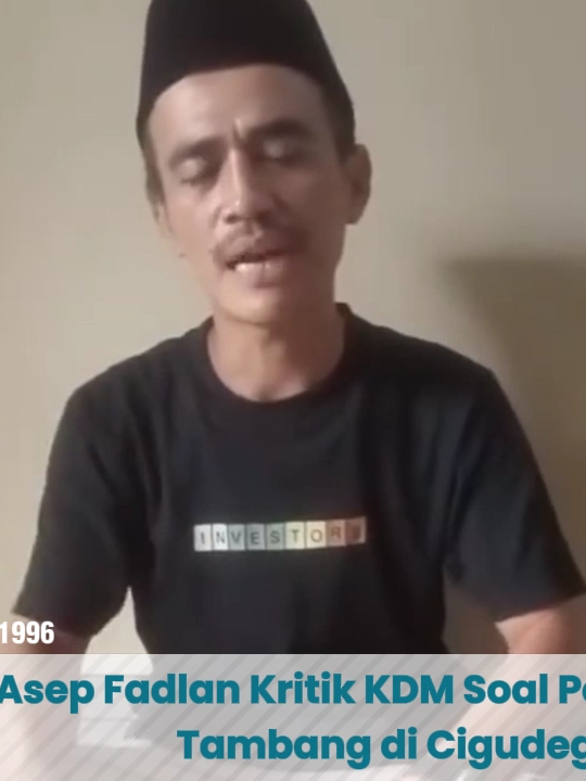 Koordinator Aksi Aliansi Masyarakat Cigudeg, Asep Fadlan, menanggapi kebijakan Gubernur Jawa Barat Dedi Mulyadi (KDM) yang menutup operasional tambang di Bogor Barat. Menurutnya, keputusan tersebut tidak mempertimbangkan kondisi masyarakat yang menggantungkan hidup dari sektor pertambangan karena minimnya lapangan kerja. Asep menegaskan, perusahaan tambang di wilayah itu memiliki izin resmi sehingga tidak bisa langsung disalahkan. Ia mengajak KDM turun langsung melihat kondisi nyata di lapangan, khususnya di wilayah Gunung, Kampung Lebak Wangi, Desa Rengasjajar, Kecamatan Cigudeg. #Bogor #Cigudeg #TambangBogor #AliansiMasyarakat #KDM #DediMulyadi #TambangLegal #PenutupanTambang #MasyarakatBogor #BeritaJawaBarat