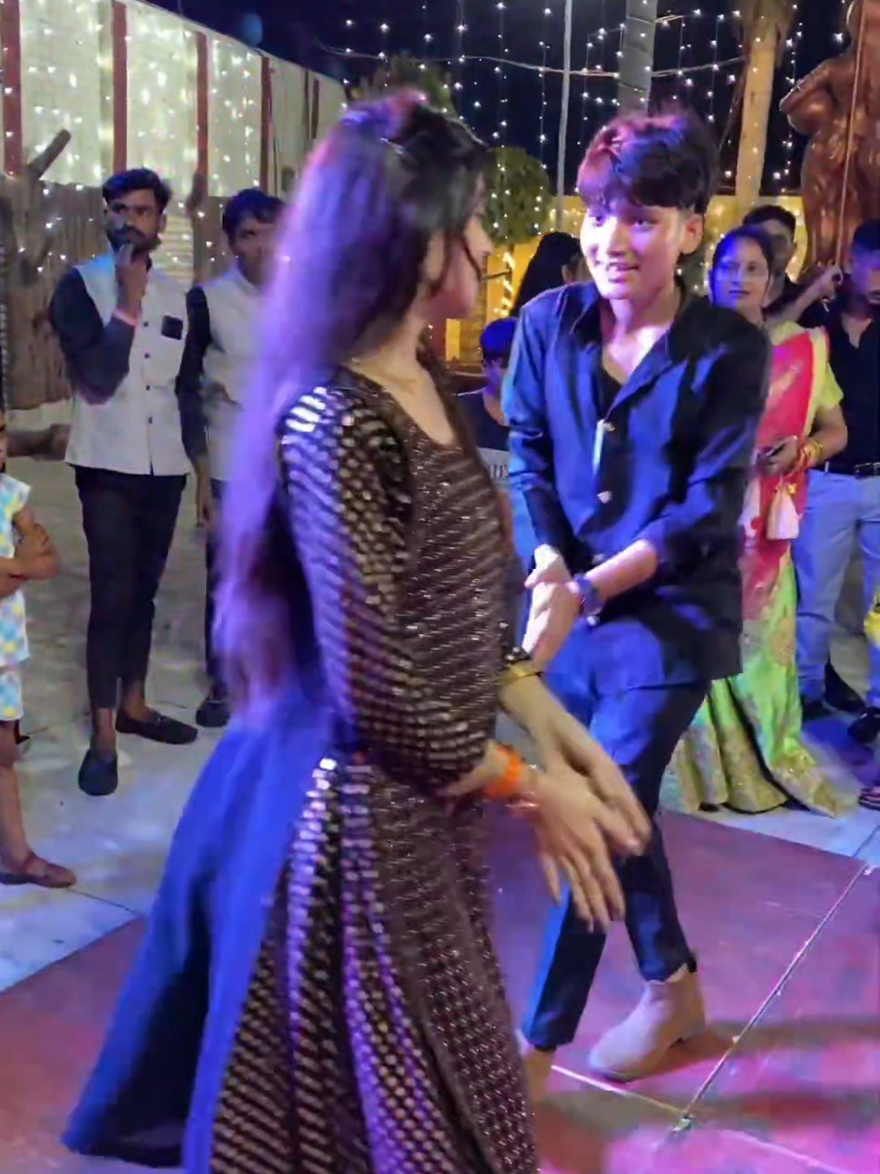 Cute girl dance 💃🕺#foryoupage #hindisong 