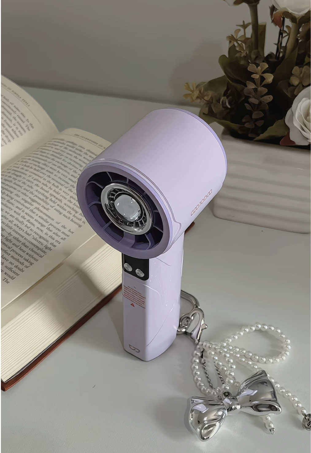 this portable fan with flashlight and free powerbank from @GOOJODOQ.STORE.PH @goojodoq.ph sobrang sulit! #goojodoq #goojodoqfan #GOOJODOQchallenge 