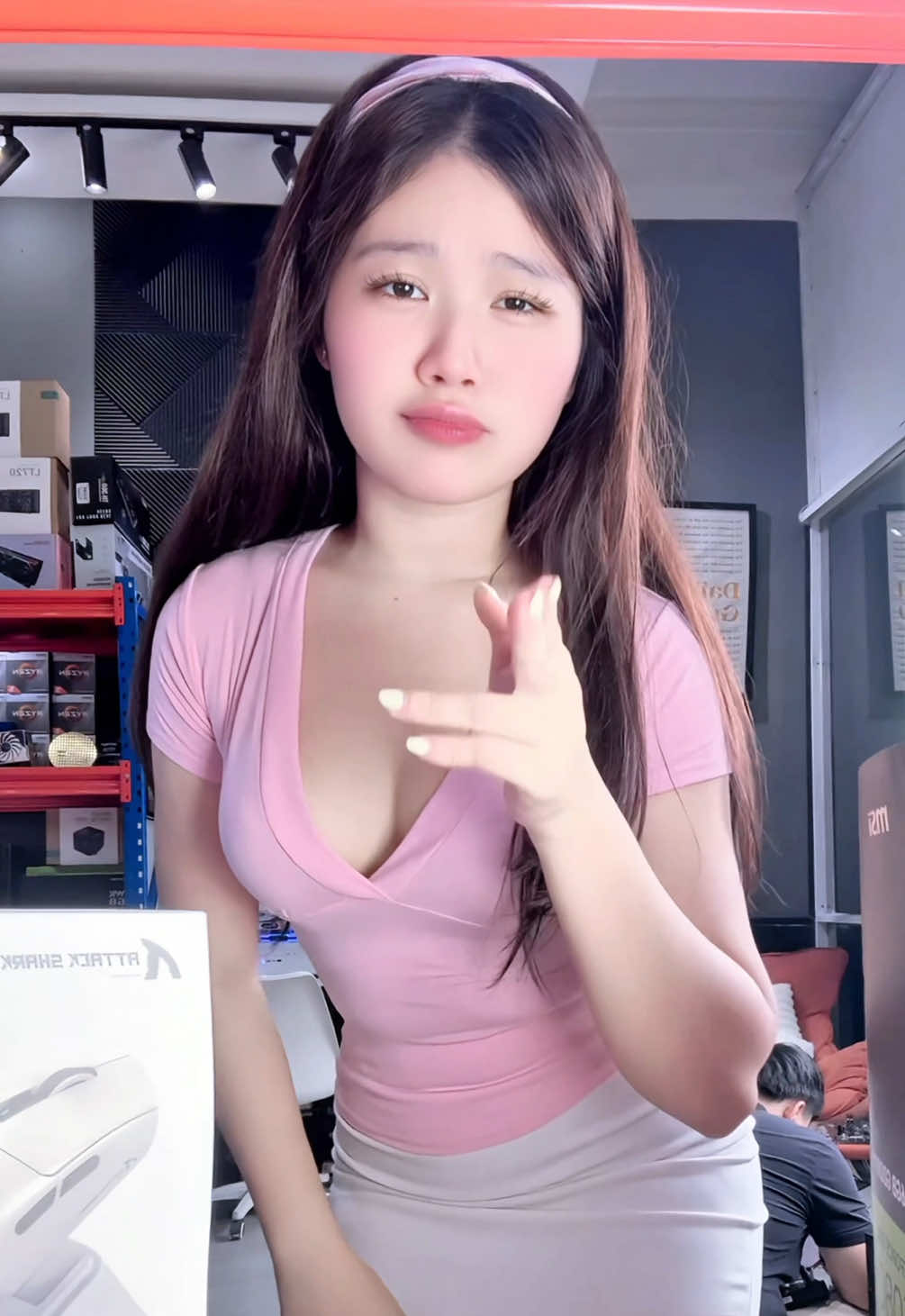 Bạn đang ở tủ đồ của @XtremePC Da nang  #pcbuild #pcdanang #pchiend #buildpcgaming #xtremepcdanang 