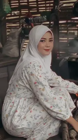 JANGAN LUPA MAKAN SIANG BUND 😅@FauzanaNew15 #fauzananew15 #masiyun #yunfa #sobatngaritnusantara🔥🔥 #fauzanaterbaru 