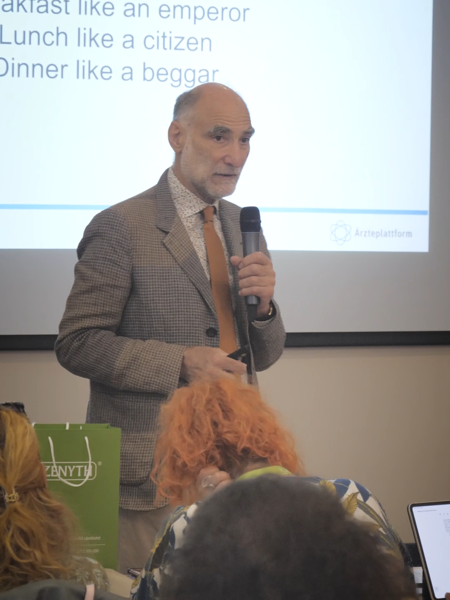 Zenyth organizează, alături de prof. dr. Harald Stossier, primul Curs de Medicină Ortomoleculară din România!  Primul modul le-a oferit participanților 3 zile de cunoaștere intensă, experiență practică și instrumente utile pentru integrarea terapiei cu micronutrienți în practica medicală de zi cu zi. A fost o bucurie să aducem împreună o comunitate de profesioniști dedicați, uniți de aceeași dorință: să ofere pacienților o medicină mai bună, adaptată nevoilor reale.  Suntem recunoscători pentru fiecare moment petrecut împreună și pentru energia pe care participanții au avut-o în aceste zile.  Vă mulțumim și așteptăm cu nerăbdare următoarele evenimente împreună!  Ne revedem la Modul 2 – 28-30 noiembrie, București.  👉Detalii: https://zenyth.ro/inscriere-curs-ortomolecular/  #BetterMedicine  #MedicinaOrtomoleculara #ProfStossier #MedicinaViitorului #goviral