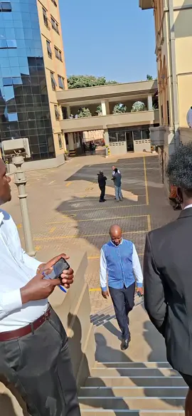 Omubaka wa Kira municipality Hon Ibrahim Ssemuju Nganda ng'atuuka ku Kkooti enkulu mu Kampala okuwulira omusango gwa Dr Besigye ne Haj Obeid Lutale. #fyp #fyp #fyp 