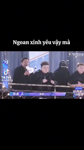 陌上人無欲， 公子世无双。这个世界真的很少有这种善良投射出来的美，这个男孩子真的是很单纯很可爱的一种美。
