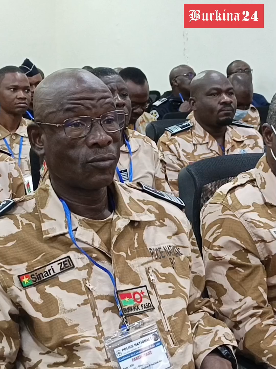 «Vous êtes les gardiens de notre souveraineté, les sentinelles de notre paix et les dépositaires de notre dignité nationale» Le ministre de la sécurité aux Forces combattantes #securite #ib #capitaineibrahimtraoré #burkinatiktok #burkinatiktok🇧🇫🇧🇫🇧🇫❤️ #patriotisme #aes