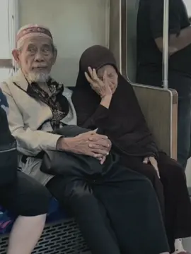nanti kita seperti ini ya 🥀#fypシ゚ #sadstory #bismillahfyp #fypシ゚viral #fypdonggggggg 