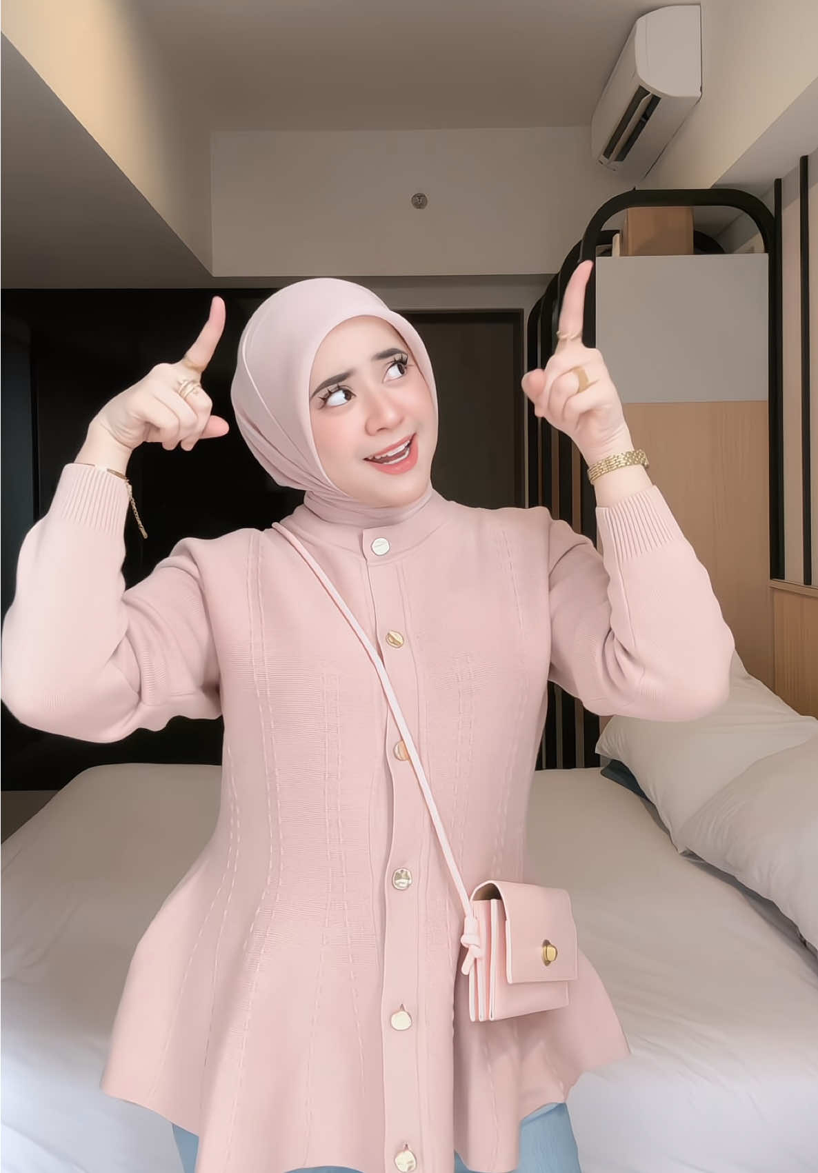 di serbu akunya di akun @purplegurlsnw𐙚 pada minta spill atasan inii🤏🏻💗 #atasanwanita #cardigan #gonegani #OOTD #ootdhijab 