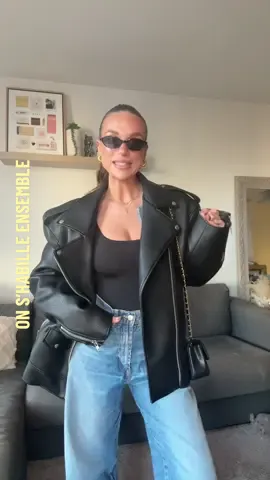 Encore une veste The Frankie Shop incroyable 😍 vous aimez ce look? Simple mais efficace !! #pourtoi #OOTD #ootdinspo #fashiontiktok #grwm 