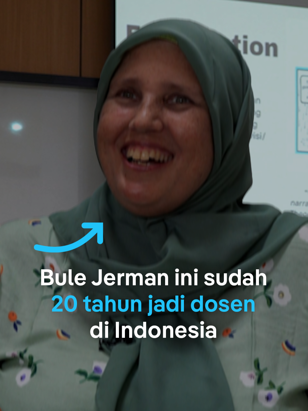Datang tanpa rencana, tapi akhirnya ‘nyangkut’ tinggal di Indonesia dan mengajar sebagai dosen selama hampir 20 tahun. Katrin Bandel, bule Jerman lulusan S3 Kajian Indonesia Universitas Hamburg ini, jatuh hati pada budaya dan sastra Indonesia. Gimana sih ceritanya? #dwidn25