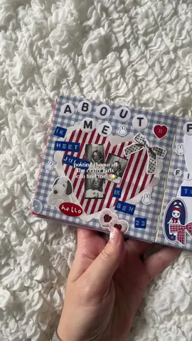 Crafty journal girls 🙂‍↕️ #journal #junkjournal #craftygirl #creative #journaling 