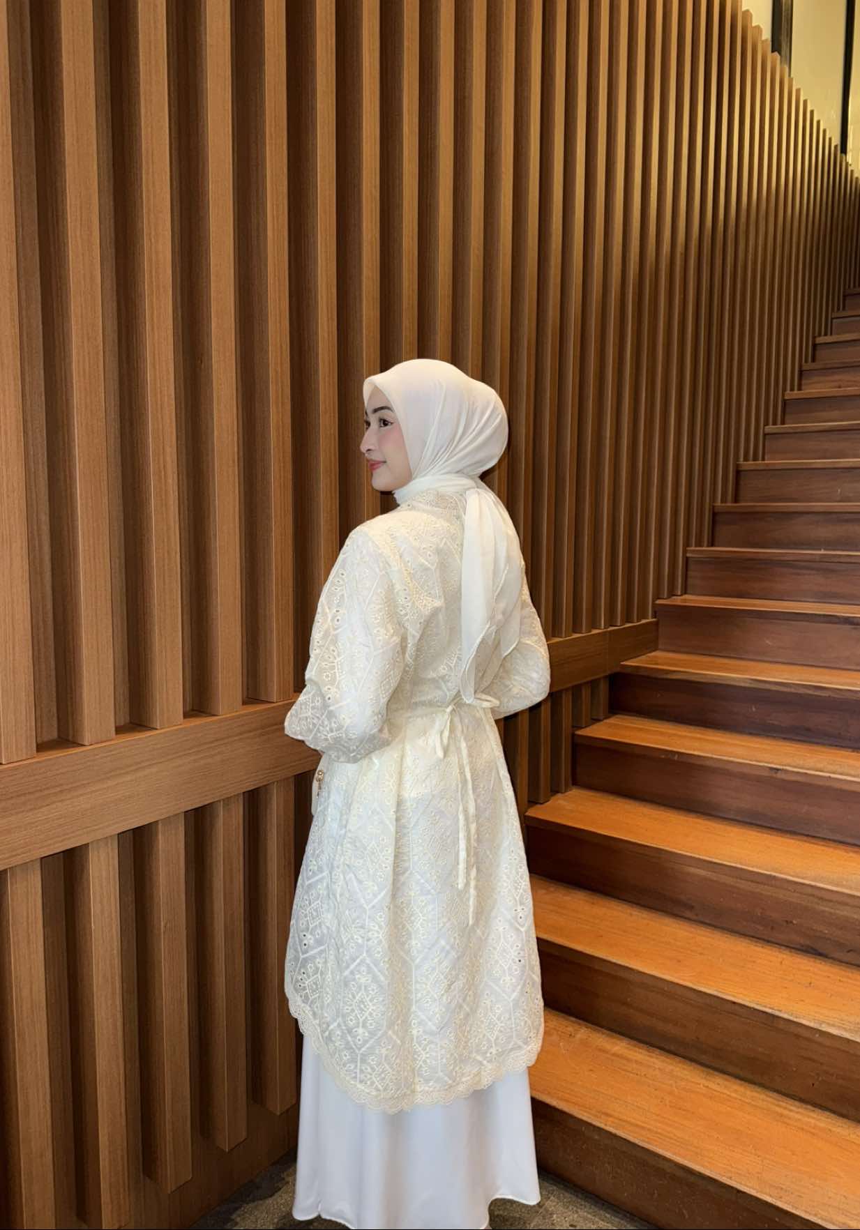 Neira tunik vol 2 vanila join live dapetin harga sale #OOTD #enaraoutfit #belanjaditiktok #rekomendasioutfit #ootdkondangan 