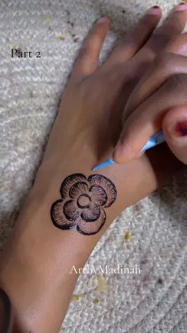 Part2  simple flower tutorial#artbyMadinah #fyp #henna 