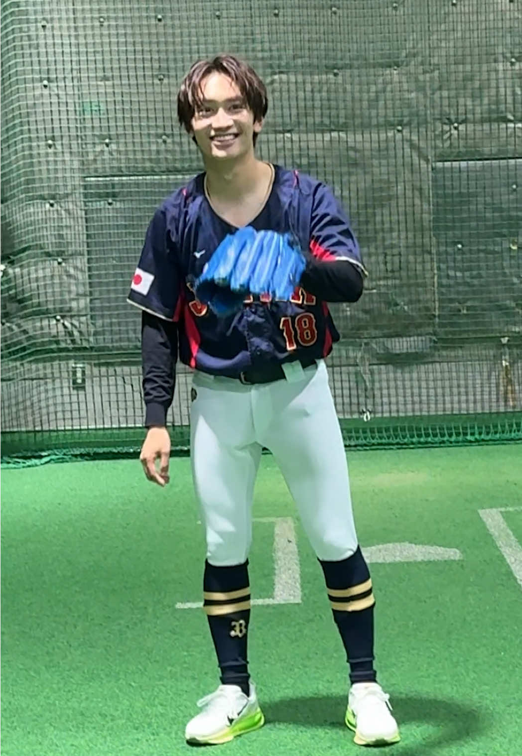 ブルペンでキャッチボールデート⚾️ もちろんキャッチボール中も君に夢中👀💙 #なにわ男子_VoyAGE #月火水木君曜日