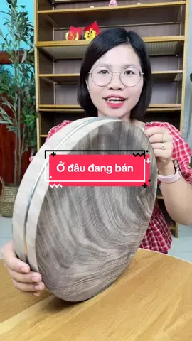 Trả lời @Cảnh Dương Thớt gỗ nghiến đường kính 32cm, thớt nghiến không tâm sử dụng gia đình, xịn xò cao cấp, băm chặt xương thoải mái, có quai cầm chắc chắn, bề mặt đã nhẵn nhụi #hangxinhtuoi #thotnghien 