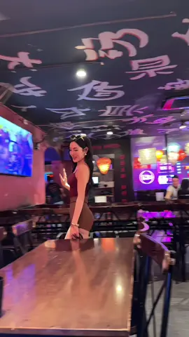 Giữa thế gian rộng lớn, luôn có một người có thể trở thành ngoại lệ của một người … nhưng điều đặc biệt thì phải thực sự xứng đáng. 