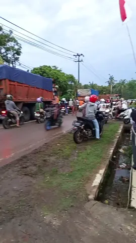 macet total arah Panimbang  karoeng lakalantas
