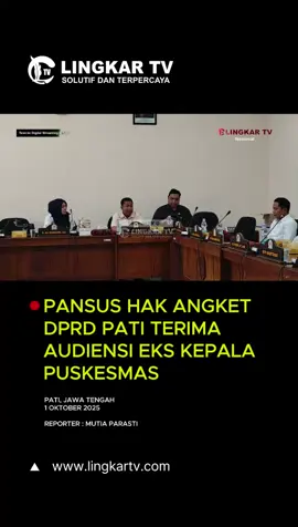PANSUS HAK ANGKET DPRD PATI TERIMA AUDIENSI EKS KEPALA PUSKESMAS Pati, 30 September 2025 – Jajaran anggota Panitia Khusus (Pansus) Hak Angket DPRD Kabupaten Pati menerima audiensi sejumlah mantan kepala puskesmas yang mendadak diganti oleh Bupati Pati, Sudewo, tanpa adanya pemberitahuan maupun alasan resmi. Pergantian tersebut berlangsung bersamaan dengan pelantikan 12 kepala puskesmas baru yang dilakukan di Pringgitan, Selasa (30/9). Salah satu perwakilan, dr. Prasetyo Adi Wijayanto (eks Kepala Puskesmas Tayu 1), menyampaikan keberatan karena tidak pernah menerima penjelasan terkait pencopotan jabatannya. Ia menegaskan, dirinya tidak pernah melakukan pelanggaran indisipliner maupun gagal dalam capaian kinerja puskesmas. Prasetyo juga menilai pelantikan tersebut janggal, lantaran beberapa kepala puskesmas baru memiliki golongan dan jabatan yang lebih rendah dibandingkan pejabat sebelumnya. Bahkan terdapat kepala puskesmas baru yang bukan berasal dari staf atau karyawan puskesmas, padahal Peraturan Menteri Kesehatan (Permenkes) Nomor 75 Tahun 2024 tentang Puskesmas mengatur bahwa pengangkatan kepala puskesmas harus memperhatikan masa pengabdian minimal dua tahun. Sekretaris Pansus Hak Angket DPRD Pati, Muntamah, menyatakan pihaknya akan mendalami mekanisme pergantian jabatan tersebut bersama jajaran DPRD lainnya. Temuan dari audiensi ini selanjutnya akan disampaikan ke pimpinan pansus untuk dijadikan bahan pendalaman dalam rapat kerja. #berita #pansus #dprd #pati #jateng