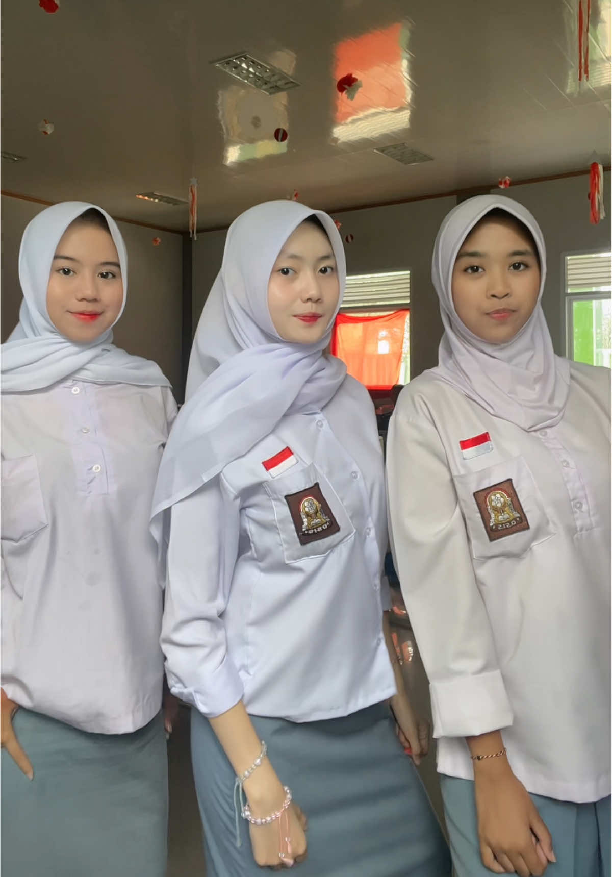 #anaksekolah 