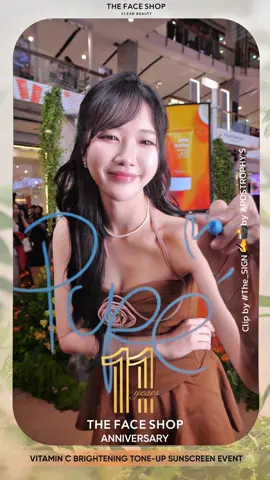 นิยามสวย น่ารัก ยิ้มหวาน ยกให้เลย🤏🏻 “ปูเป้ จิรดาภา” @PUPE’s ถ่ายโดย #The_Sign “ตู้ลายเซ็น”✍️📸  งาน เฉลิมฉลอง THE FACE SHOP Thailand ครบรอบ 11 ปี💖 พร้อมเปิดตัวพรีเซนเตอร์สุดฮ็อต “เก่ง-หฤษฎ์ และ น้ำปิง-นภัสกร” 📍ลาน EDEN 1, CentralWorld #pupejiradapa #bnk48 #TFS11thAnniversaryxKNP #TFS11thAnniversary ✨ถ่ายปุ๊ป🎥 ได้คลิปปั๊ป🎬 ไม่ต้องเสียเวลาตัดต่อ👍 สแกนQR พร้อมโพสสับๆ ลงโซเชียลได้ทันที ☑️ ตอกย้ำ VDO Booth ของมหาชนจริง👏ที่ได้รับความไว้วางใจให้ถ่าย“คนดัง”มามากที่สุดเจ้าหนึ่ง 👾 นึกถึง VDO Booth – นึกถึงเราค่ะ 🙇‍♂️