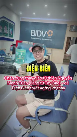🔥🔥🔥🆘KHÁM XÉT NHÀ RIÊNG FACEBOOKER NGUYỄN MẠNH TUÂN CHUYÊN KÊU GỌI TỪ THIỆN CÓ DẤU HIỆU TỘI PHẠM    ⏰Sáng ngày 01/10/2025, Cơ quan CSĐT Công an tỉnh Điện Biên đã tiến hành khám xét nơi ở của Nguyễn Mạnh Tuân (SN 1986), tại bản Tân Lập, xã Quài Tở, tỉnh Điện Biên trước sự chứng kiến của chính quyền địa phương. 🖋️Theo hồ sơ của cơ quan công an, ngày 23/9/2025, Công an tỉnh nhận đơn tố giác của chị H.T.G (trú tại phường Điện Biên Phủ). Chị cho biết nhiều lần chuyển tiền ủng hộ từ thiện khi thấy Nguyễn Mạnh Tuân (SN 1986), trú tại bản Tân Lập, xã Quài Tở, tỉnh Điện Biên đăng bài kêu gọi trên Facebook. Thế nhưng, các khoản tiền này không được công khai minh bạch, khiến chị và nhiều nhà hảo tâm khác hoài nghi số tiền thực tế có đến tay người cần giúp đỡ hay không. 🗒️Quá trình xác minh cho thấy, từ tháng 12/2016, Tuân đã dựng nên cả một “hệ thống” kêu gọi từ thiện gồm 03 tài khoản Facebook: Nguyễn Mạnh Tuân (có tích xanh), Nguyễn Tuân (149 nghìn người theo dõi) và Lãng tử Tây Bắc, cùng với đó là nhiều số tài khoản ngân hàng đứng tên chính Tuân. Trên thực tế, số tiền ủng hộ các trường hợp do Tuân đưa hình ảnh, thông tin để kêu gọi không đến đúng, đủ theo đề nghị của các mạnh thường quân. 👮🏻‍♂️Vụ việc đang tiếp tục được Cơ quan CSĐT Công an tỉnh Điện Biên điều tra, làm rõ theo quy định của pháp luật. Chúng tôi sẽ tiếp tục cập nhật những thông tin mới nhất trong fanpage An ninh Điện Biên và Cổng thông tin điện tử Công an tỉnh. 📣📣📢 Kính đề nghị nhân dân: Nếu công dân biết, có nguồn tin, tài liệu hoặc chứng cứ liên quan đến hành vi lợi dụng hoạt động kêu gọi từ thiện để trục lợi cá nhân của Nguyễn Mạnh Tuân và các đối tượng khác, vui lòng liên hệ trực tiếp qua Fanpage Văn phòng Cơ quan cảnh sát điều tra Công an tỉnh Điện Biên hoặc đến trụ sở Văn phòng Cơ quan cảnh sát điều tra Công an tỉnh Điện Biên gặp Điều tra viên Thượng tá Hoàng Ngọc Sơn (SĐT: 0946.069.666) hoặc qua sđt đường dây nóng của Công an tỉnh Điện Biên 0335.27.27.27 để cung cấp thông tin, phục vụ công tác điều tra, xử lý theo đúng quy định pháp luật. Xin trân trọng cảm ơn! #ThuTrangHươngGiang #CapCut #hotnews #TintứcViệtNam #viral 