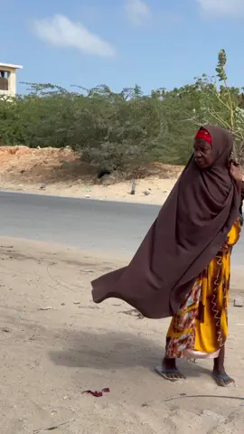 Aan isku naxariisano si alle inoogu naxariisto walal men muqlak haduu ku soogaro shere iyo repost dhaha#otherside #kaariye #somalitiktok12 #kaariye #somalichalange