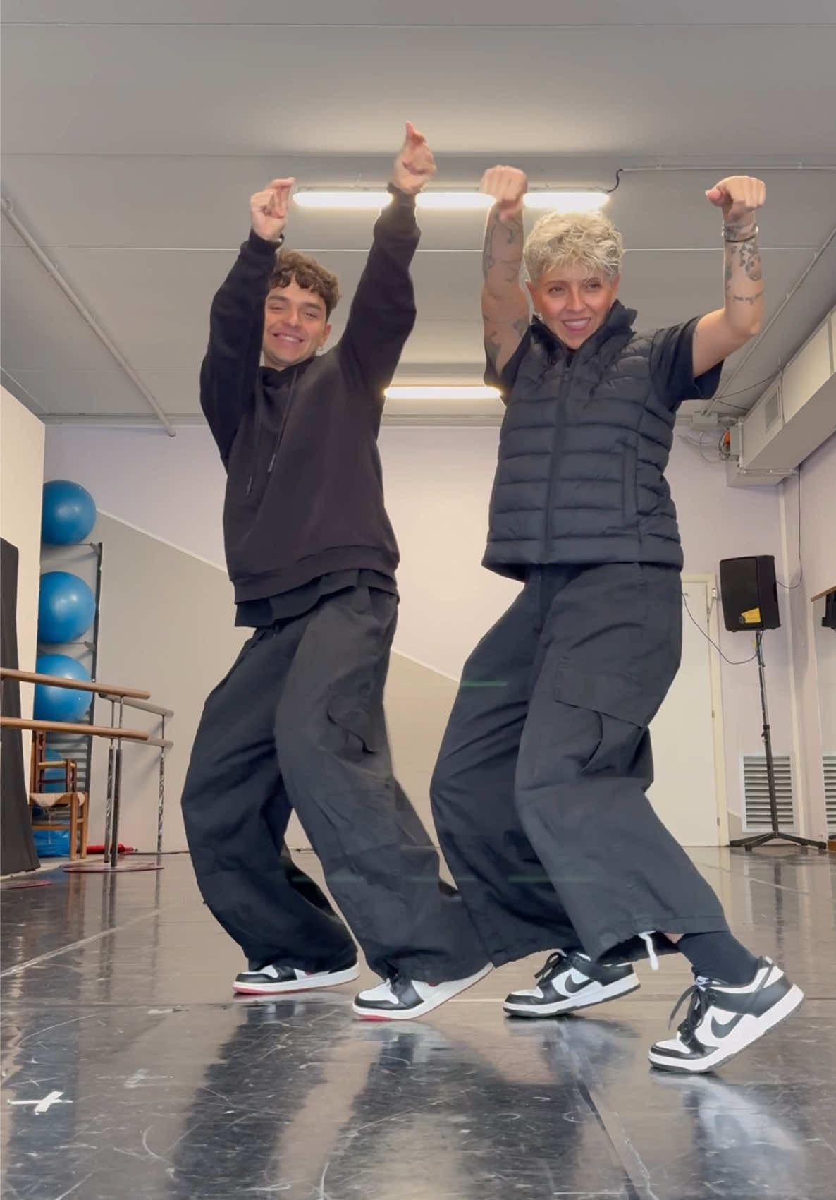🖤 @Lorenzo Brock #dance #motherandson 