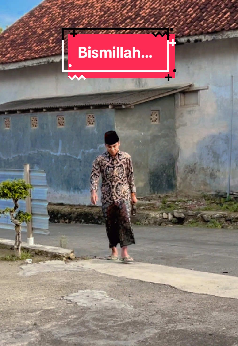 Anyar, Tretan…. @TOKO ISTANA SARUNG  #klebunmorleke #matapena #pesanmoral #madurakocak #fyp #ardanbatik #sarungardan 