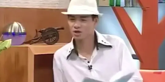 Kiến thức bóng đá của giáo sư quá uyên thâm 😂😂 #xuhuong #hoixoaydapxoay #giaosu 
