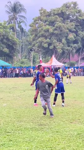 Gol @ariefsyukrian12 🔥 Salah Umpan Lawan, Yang Sawer Hana Geuturi Ureung Cetak gol🤣🤣🤣  #sepakbola #aceh #tarkam #sepakbolatarkam #peudada 