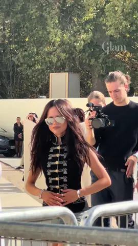 #jennaortega arrived at the Dior fashion show in Paris #fashionweek #dior 
