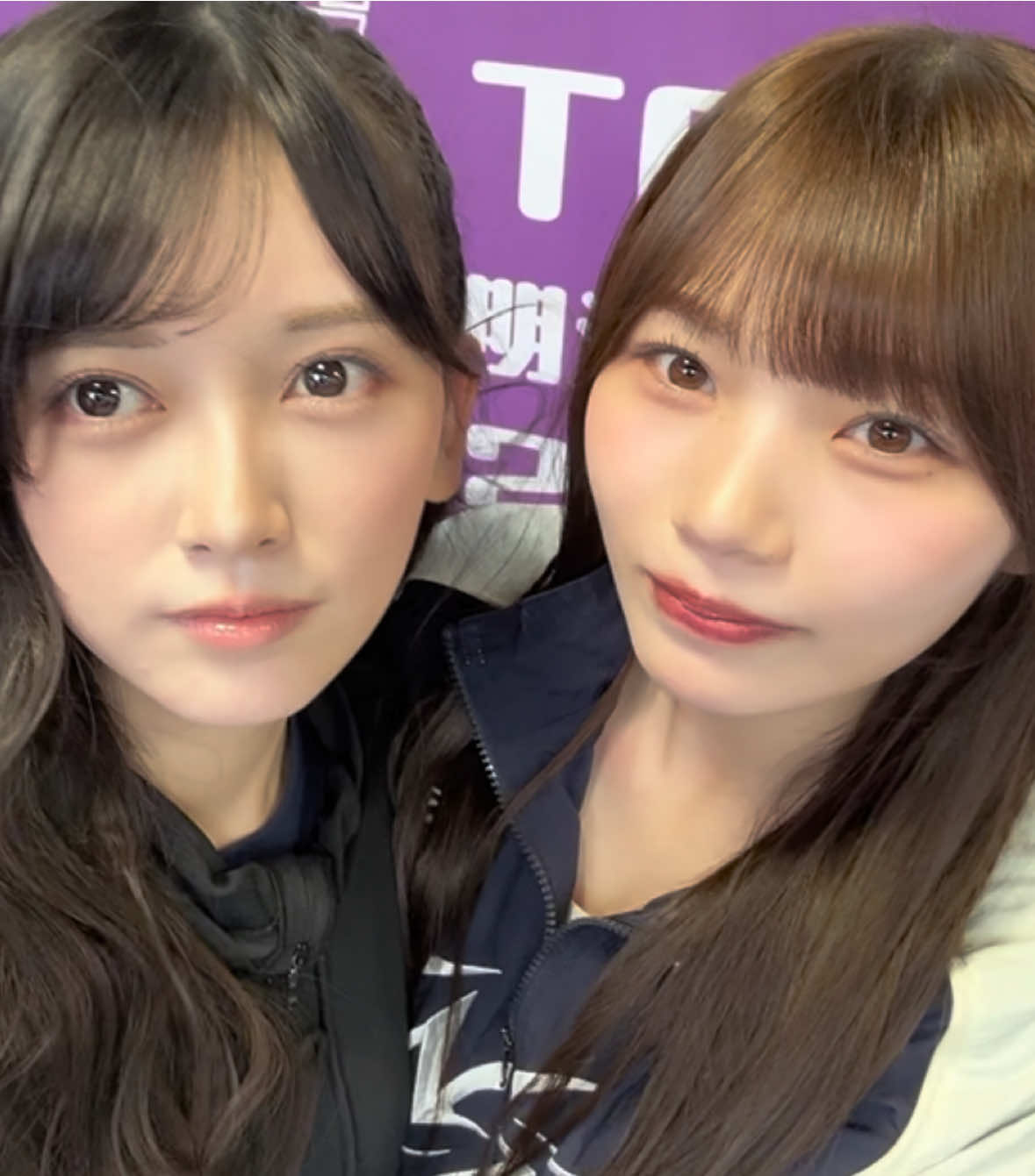 🫣😆💚💜 池田のリップがほっぺについて取れませんでした😡 byひな #池田瑛紗 #岡本姫奈 #乃木坂46