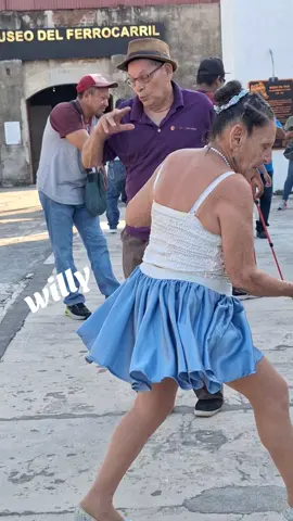 YAJAIRA #ElSalvador🇸🇻 #LiveOutlandish #bailestiktok #virals #sonsonatecity   viralシ 