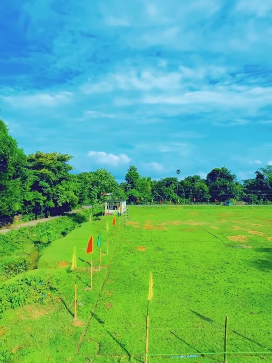 বরমচালে ডাবল মোটরসাইকেল ফুটবল টুর্নামেন্টে আপনার দল কোনটি❓ ⌚শুভ উদ্বোধনঃ ৩ অক্টোবর। 🚂মোট টিমঃ ৩২ টি। 🏍️প্রথম পুরস্কারঃ ১৫০ সিসি পালসার। 🏍️দ্বিতীয় পুরস্কারঃ ১২৫ সিসি ডিসকভার। 👫আয়েজকঃ ফ্রেন্ডস ক্লাব ২০১০, বরমচাল, কুলাউড়া। 🏟️ভেন্যুঃ বরমচাল উচ্চ বিদ্যালয় মাঠ। #foryou #football #tiktok #বরমচাল #কুলাউড়া @For You @For You House ⍟ @TikTok @TikTok Bangladesh @tiktok creators 