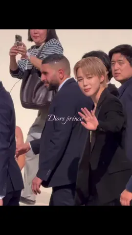 Oh holy he looks Perfect   #foryou #jimin #foryoupagе #fyp #dior  Jiminbts diorshow diorshow2026 Dior foryou fyp