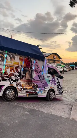 Truck apeeniii?🤩#lewatberanda #mobilmodifikasi #fyp #xybca #fyppppppppppppppppppppppp 