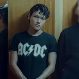 tates new song holyyyyy shit || hey guys did you miss me🤔 #omarrudberg#omarrudbergedit#evqmar#youngroyals#foryou @mi ᢉ𐭩 