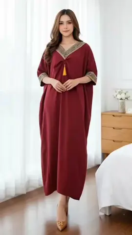 Kaftan Muslim simple namun tampak mewah, terbuat dari bahan crinkle airflow yang adem dan nyaman dipakai. Desain elegan cocok untuk acara formal maupun santai, membuat penampilan tetap anggun dan stylish sepanjang hari. ✨🌸🕌 #KaftanMuslim #KaftanWanita #KaftanMewah #KaftanCrinkle #KaftanAirflow