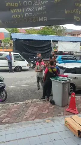 Kes Buli‼️ kes buli‼️Budak darjah 4 meninggal dunia. Ibu dan bapa menangis sebak, anak yang disayangi sudah tiada. 📍 Taman Tuanku Jaafar, Seremban  🎥 kiriman #topfan  #serembanpage  📲 Follow us on Instagram #serembanpages  #serembanpage TikTok, Threads and Telegram  #seremban    